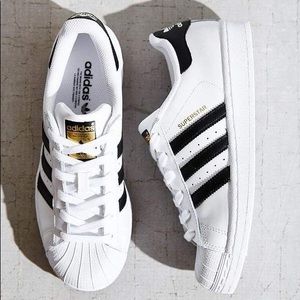 Adidas Superstar